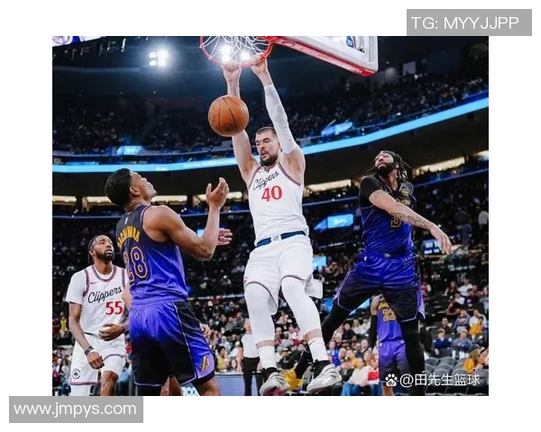 2017季前赛湖人与快船的精彩对决回顾与分析