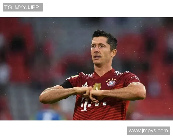 莱万的传奇之路：从天才少年到世界足球巨星的辉煌历程