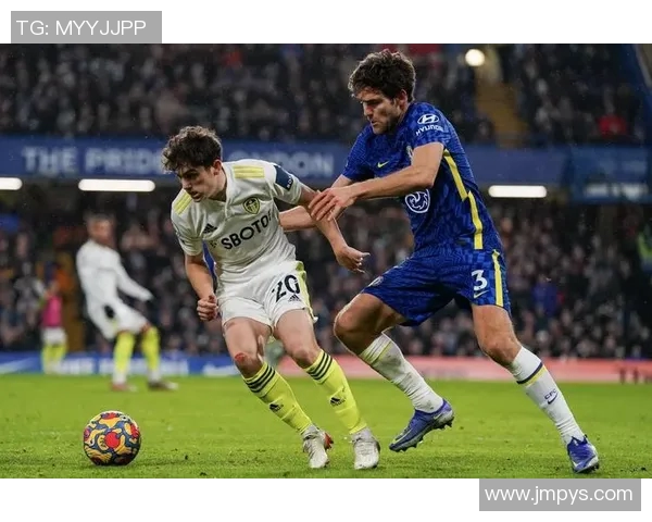 利兹联队主场迎战雷丁队期待激烈对决与精彩进球瞬间