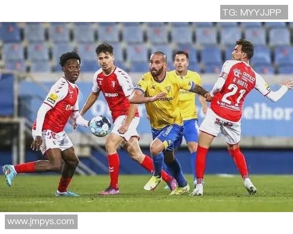 埃因霍温主场迎战海牙期待精彩对决双方争夺宝贵积分的较量