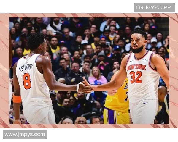 尼克斯与国王激战正酣比分悬念不断引人关注