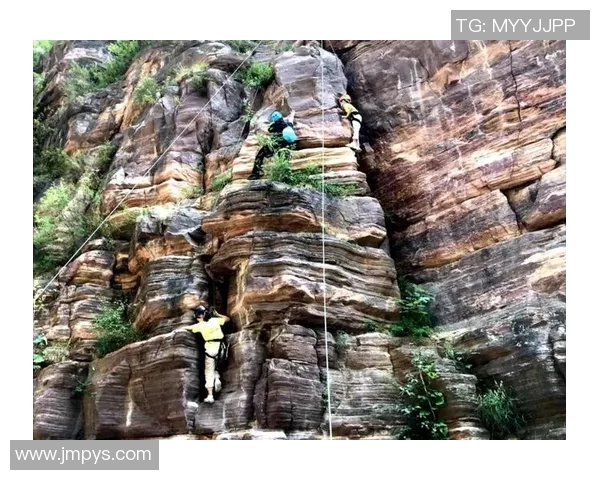 攀岩精神的传承与创新成都攀岩队的成长之路与探索心得 攀岩精神的传承与创新成都攀岩队的成长之路与探索心得