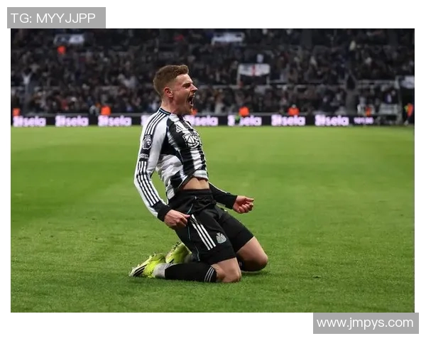 曼城与维拉激战正酣球迷期待精彩进球与战术较量 曼城与维拉激战正酣球迷期待精彩进球与战术较量