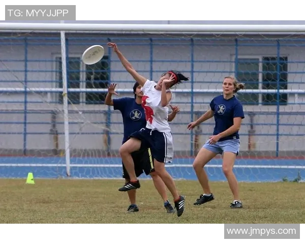 武汉飞盘队的意识与团队协作探讨:提升竞技水平的关键因素分析