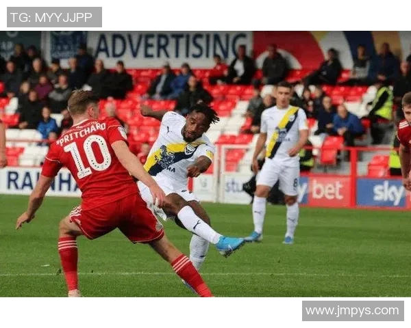 英超焦点战水晶宫迎战莱斯特城期待精彩对决与球迷激情共鸣